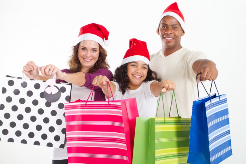 [family Christmas shopping]