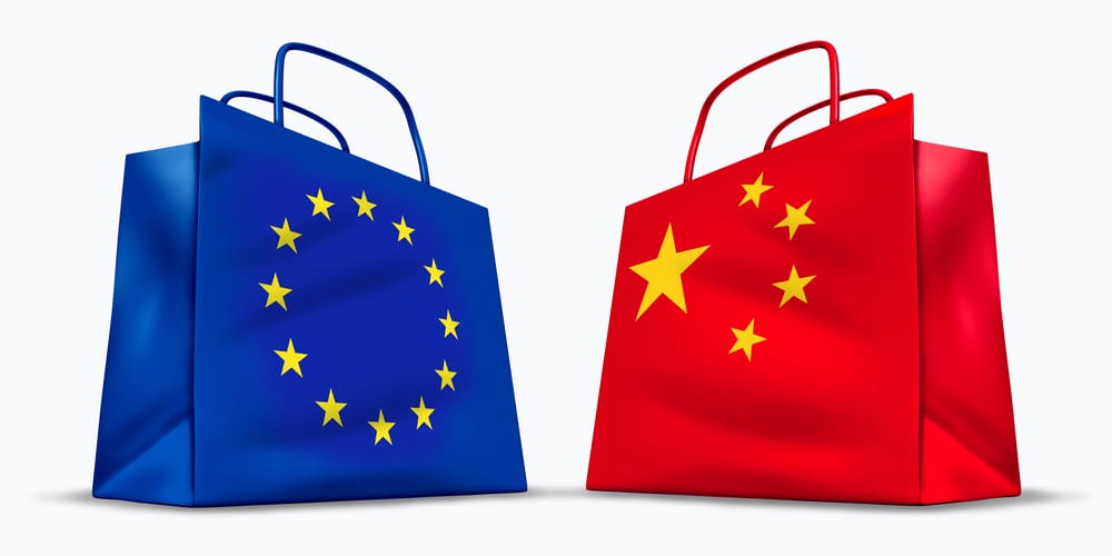 [European and Chinese flag shopping bags]